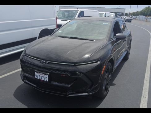 Used 2025 Chevrolet Equinox EV RS FWD image 1