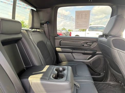 Used 2023 RAM 1500 Big Horn AWD/4WD image 38