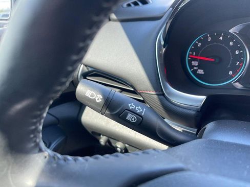 Used 2022 Chevrolet Traverse RS image 27