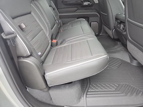 New 2026 GMC Sierra 2500 AT4X w/ AT4X AEV Edition AWD/4WD image 28