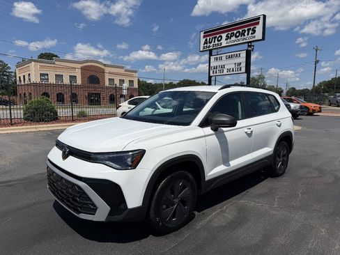 Used 2025 Volkswagen Taos S FWD image 1