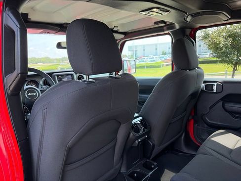 Used 2023 Jeep Wrangler Unlimited Sport AWD/4WD image 34