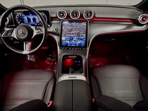 Used 2023 Mercedes-Benz C 300 Sedan w/ Exclusive Trim Package image 35