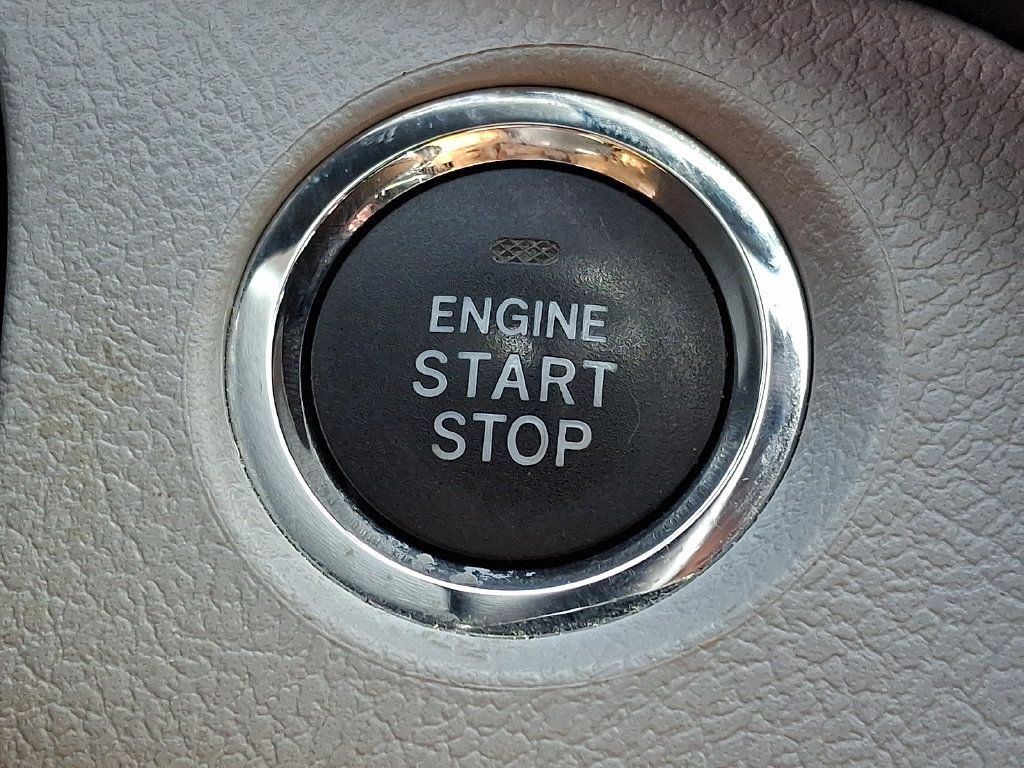 Certified 2020 Toyota Sienna XLE w/ XLE Navigation Package FWD image 25