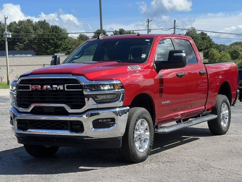 Used 2026 RAM 2500 Big Horn AWD/4WD image 38