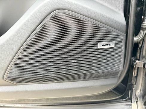 Used 2023 Porsche Cayenne Platinum Edition AWD/4WD image 11