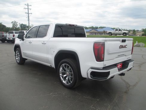Used 2022 GMC Sierra 1500 Denali AWD/4WD image 8