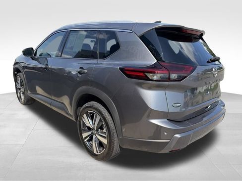 Used 2026 Nissan Rogue SL AWD/4WD image 8