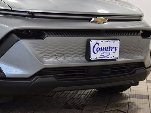 New 2026 Chevrolet Equinox EV LT image 13