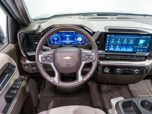 Used 2024 Chevrolet Silverado 1500 LT RWD image 12
