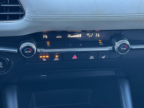 Used 2019 MAZDA MAZDA3 Sedan w/ Premium Package image 19