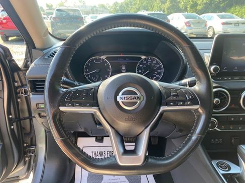 Used 2022 Nissan Sentra SV image 15