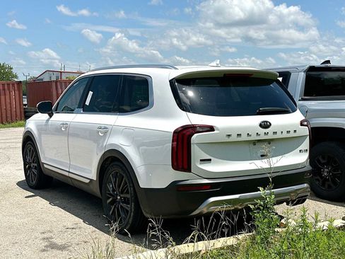 Used 2021 Kia Telluride SX w/ SX Prestige Package AWD/4WD image 3