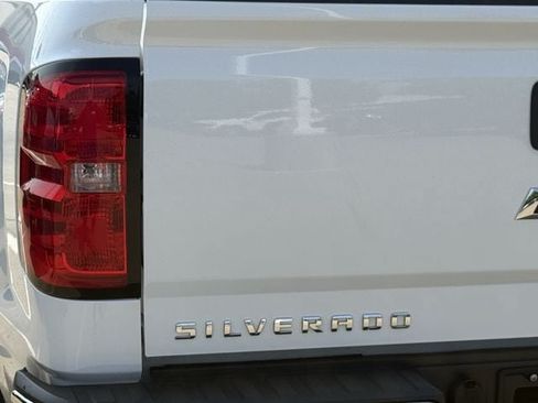 Used 2018 Chevrolet Silverado 1500 LT w/ All Star Edition RWD image 6