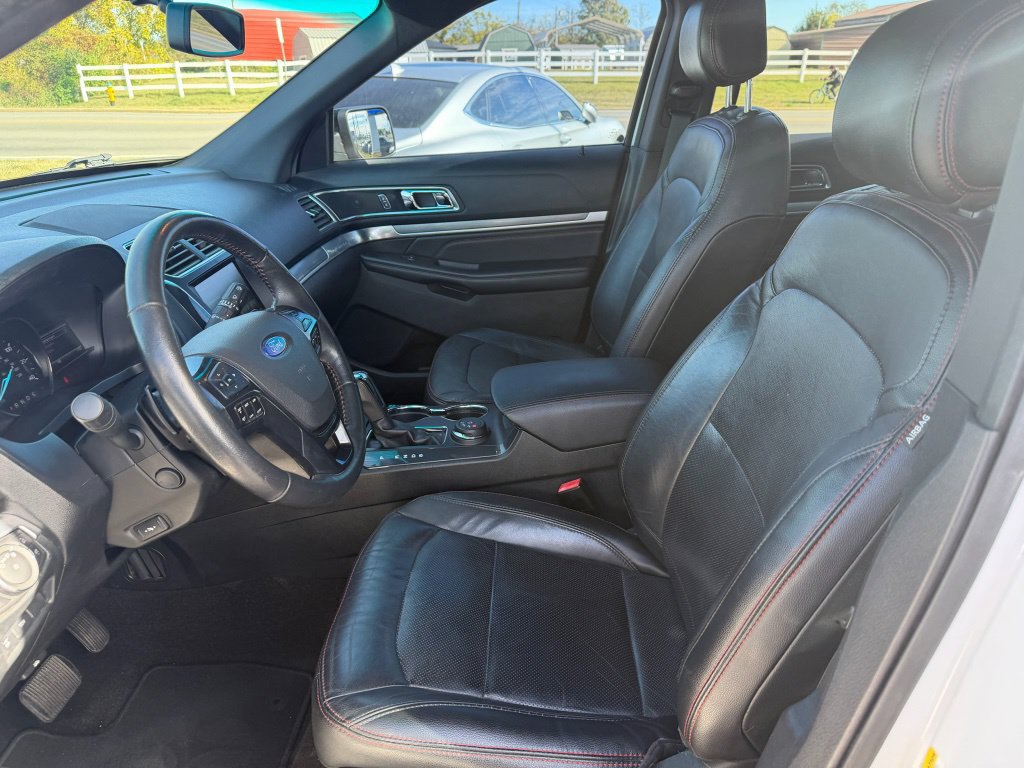 Used 2016 Ford Explorer Sport w/ Equipment Group 401A AWD/4WD image 9