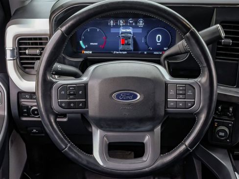 Used 2024 Ford F350 Lariat image 17
