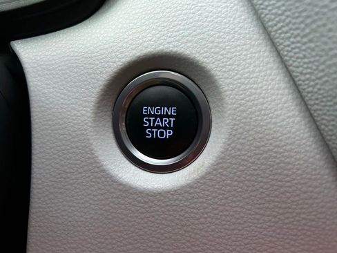 Used 2021 Toyota Corolla SE FWD image 26