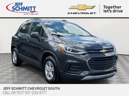 Certified 2018 Chevrolet Trax LT w/ Sun & Sound Package FWD image 1