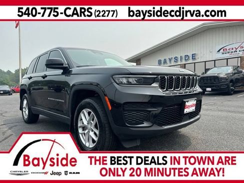 Used 2025 Jeep Grand Cherokee Laredo X w/ Luxury Tech Group I AWD/4WD image 1