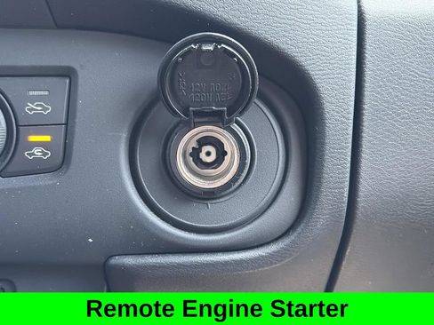 Used 2023 Nissan Frontier PRO-4X w/ Pro Convenience Package AWD/4WD image 17