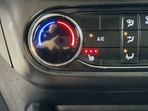 Used 2023 Chevrolet TrailBlazer ACTIV FWD image 22