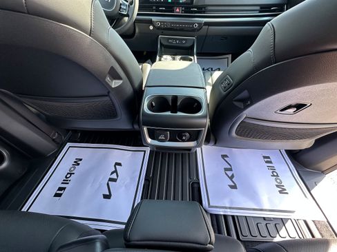 New 2026 Kia Carnival SX FWD image 16