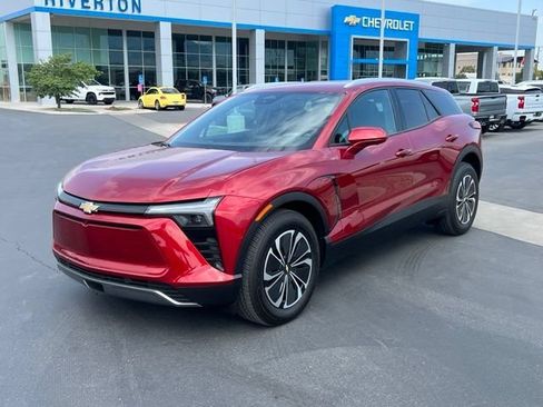 Used 2024 Chevrolet Blazer EV LT AWD/4WD image 11