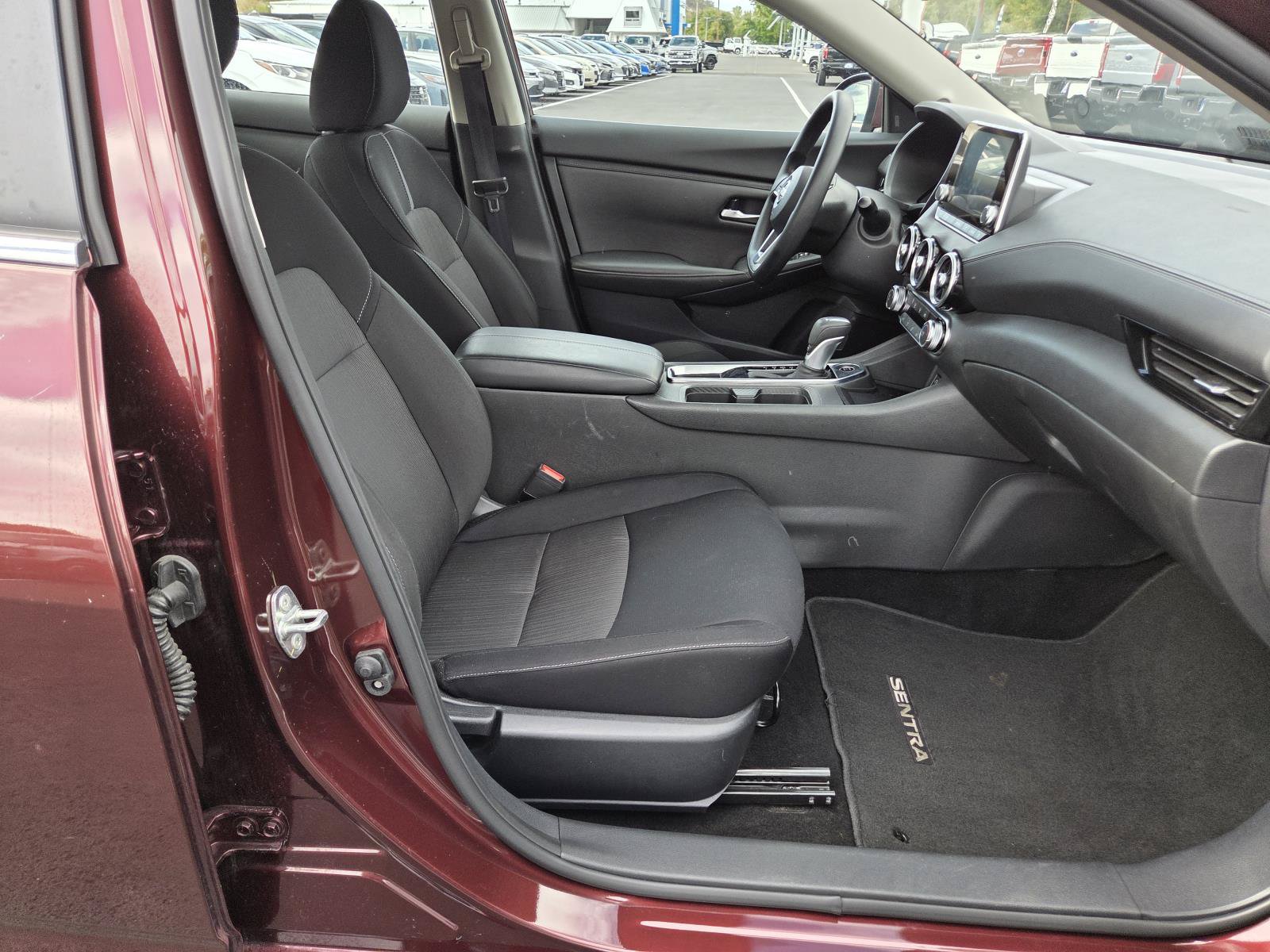 Used 2025 Nissan Sentra SV FWD image 20