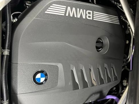 Used 2026 BMW X7 xDrive40i w/ M Sport Package AWD/4WD image 26