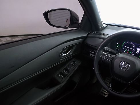 Used 2025 Honda Accord Sport image 24