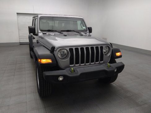 Used 2020 Jeep Gladiator Sport w/ Quick Order Package 24S AWD/4WD image 14