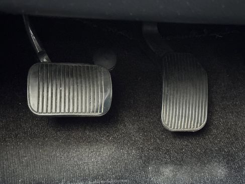 Used 2016 Ford F150 XLT image 39