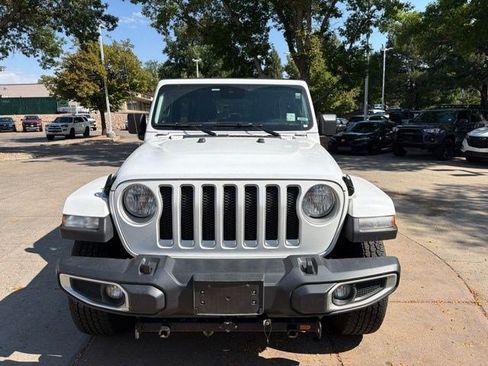 Used 2022 Jeep Wrangler Unlimited Sahara w/ Cold Weather Group AWD/4WD image 9