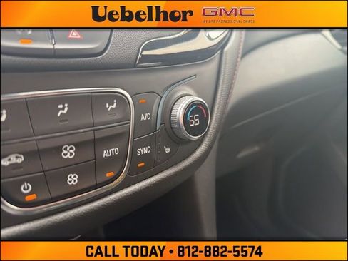 Used 2022 Chevrolet Equinox RS w/ RS Leather Package FWD image 30