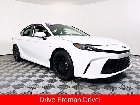 Certified 2025 Toyota Camry LE w/ Convenience Package image 1