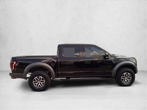 Used 2017 Ford F150 Raptor w/ Equipment Group 802A Luxury image 4