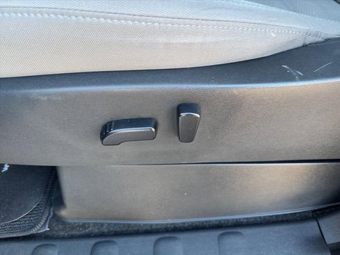 Certified 2022 Nissan Frontier SV w/ Technology Package image 14