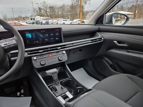 New 2026 Hyundai Tucson SE image 22