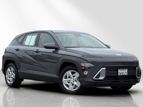 Certified 2026 Hyundai Kona SE FWD image 2