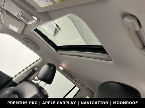 Used 2020 Nissan Armada SL w/ Premium Package image 7