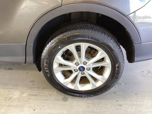 Used 2018 Ford Escape SE AWD/4WD image 12