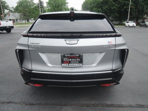 Used 2024 Cadillac Lyriq Luxury w/ LPO, Floor Liner Package image 9