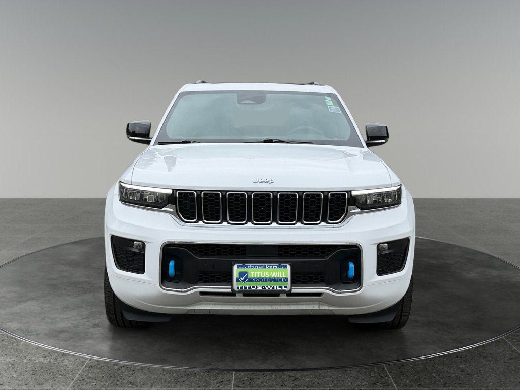 Used 2023 Jeep Grand Cherokee Overland AWD/4WD image 2