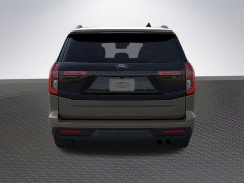New 2026 Ford Expedition Tremor image 4
