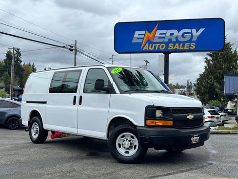 Used 2015 Chevrolet Express 3500 RWD image 1