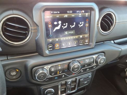 Used 2023 Jeep Wrangler Unlimited Sahara image 22