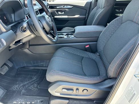 New 2026 Honda Pilot Sport image 15