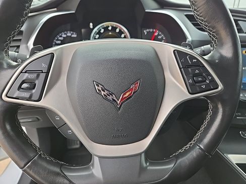Used 2019 Chevrolet Corvette Stingray Coupe w/ Carbon Flash Badge Package image 23