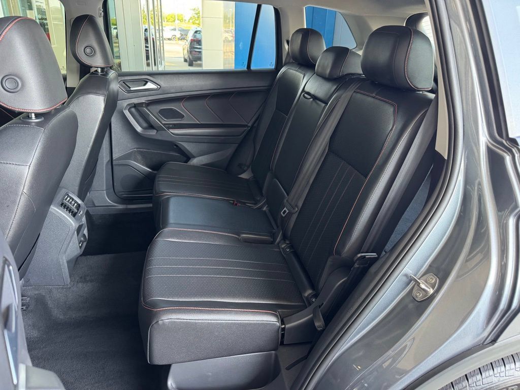 Used 2024 Volkswagen Tiguan Wolfsburg Edition AWD/4WD image 22