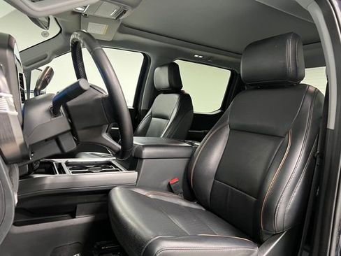 Used 2025 Ford F350 Lariat w/ Black Appearance Package AWD/4WD image 22